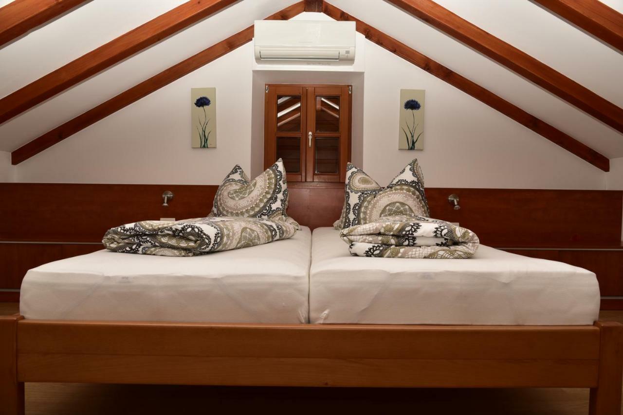 Villa Finka Малинска Екстериор снимка